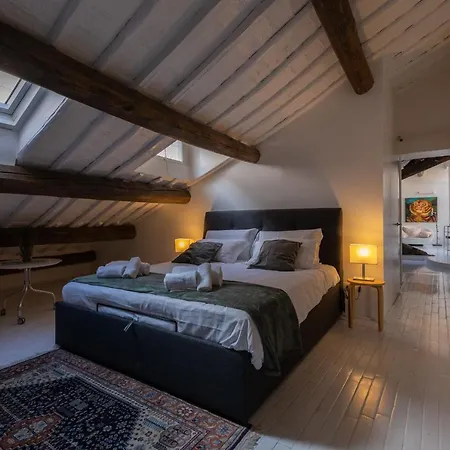 Vakantiehuis Pantheon White Penthouse